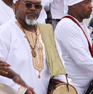 Meet your Posher, Adisa